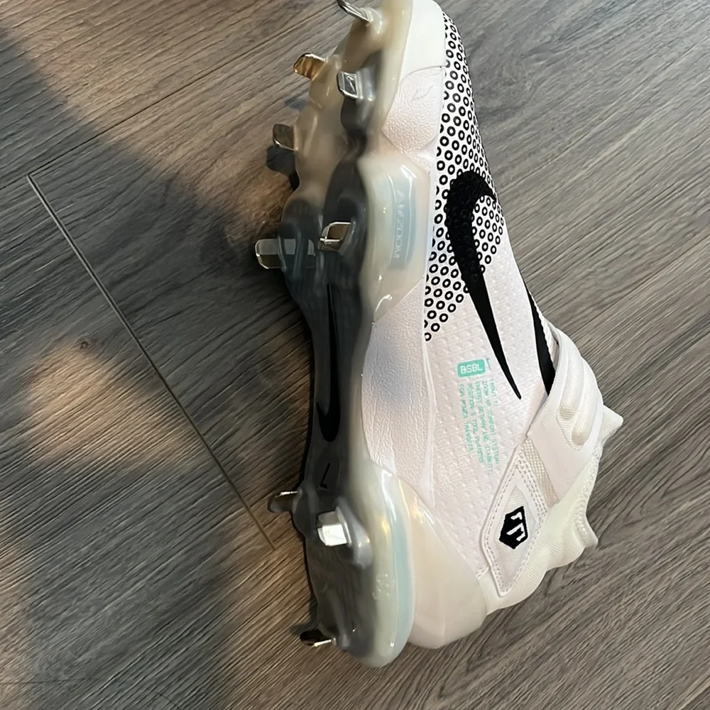 Brand new Nike sport performance Trout 7 MVNJ-856 baseball cleats - Picture 6 of 13